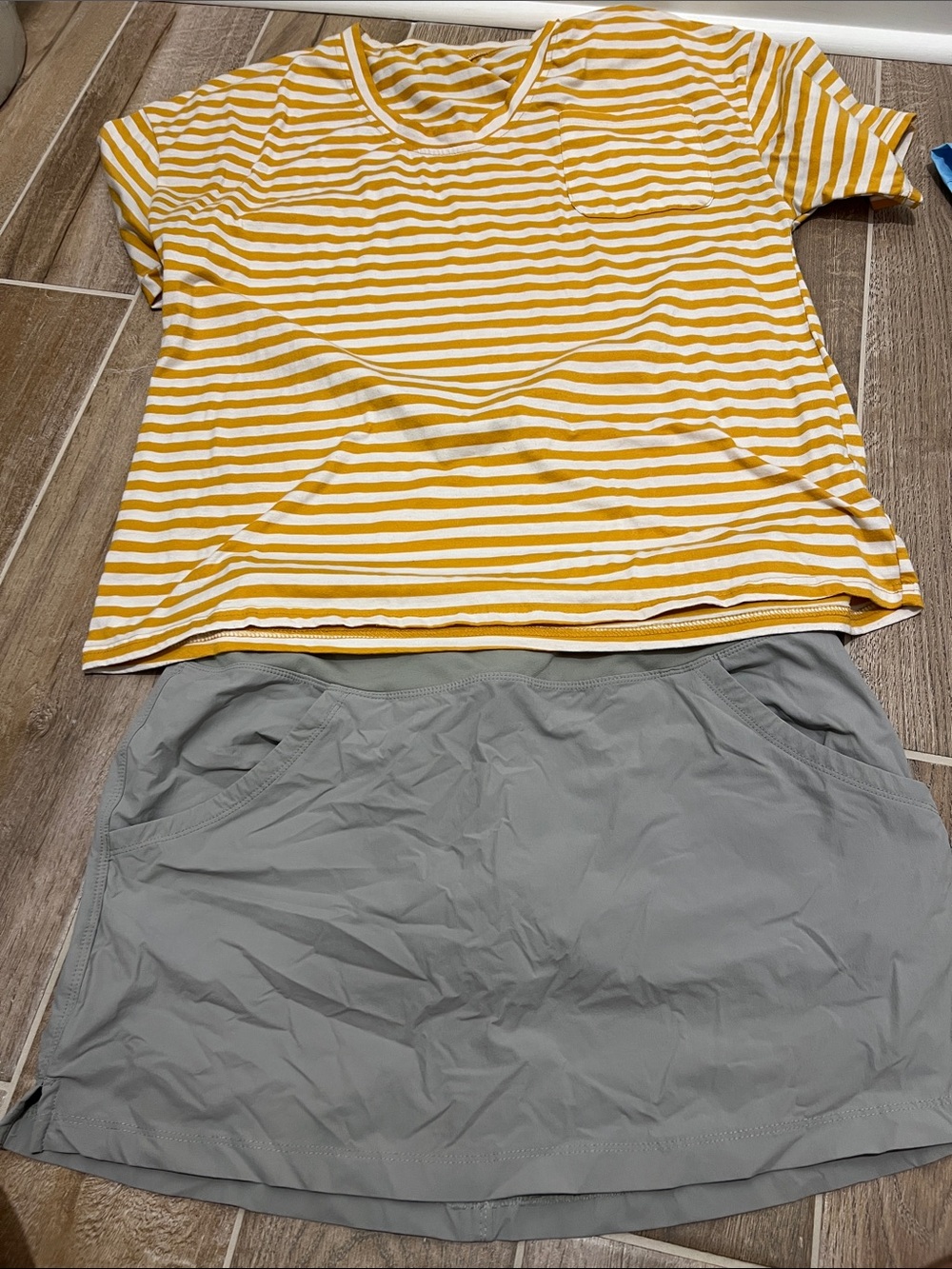 Medium Ascend Gray Skirt w/shorts & White and Yellow Striped Shirt XL